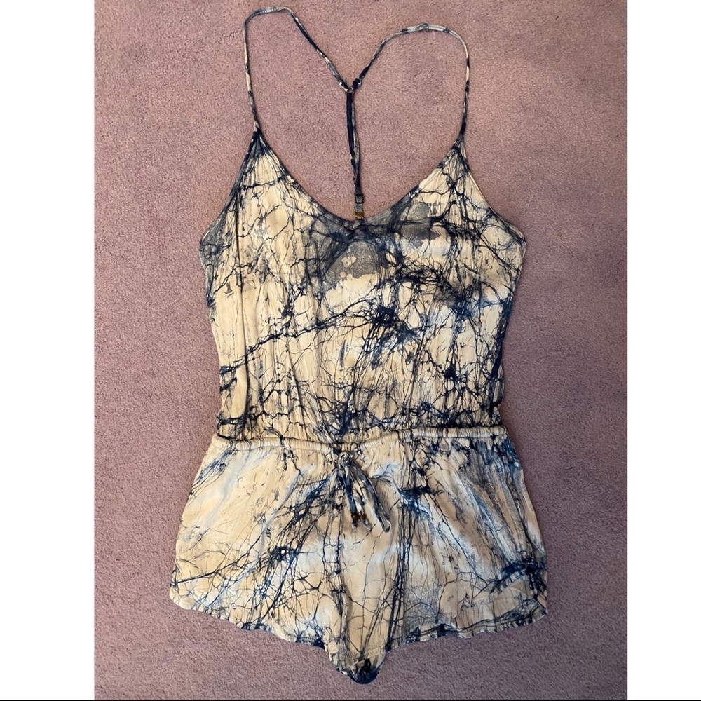 Gypsy 05 blue & white print romper (NWOT)